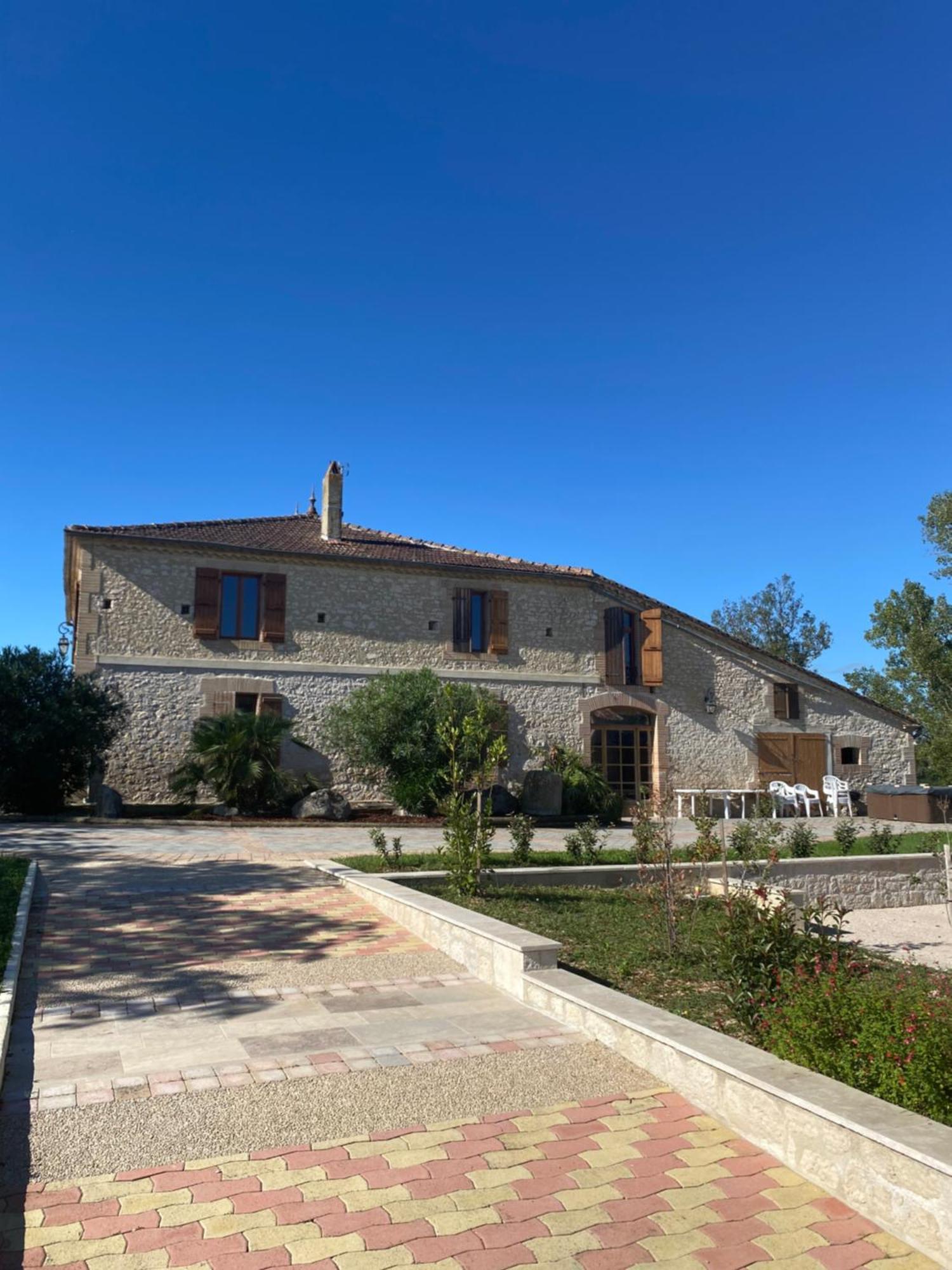 Gite Clara - Domaine Du Catalan Aubiet Exterior photo